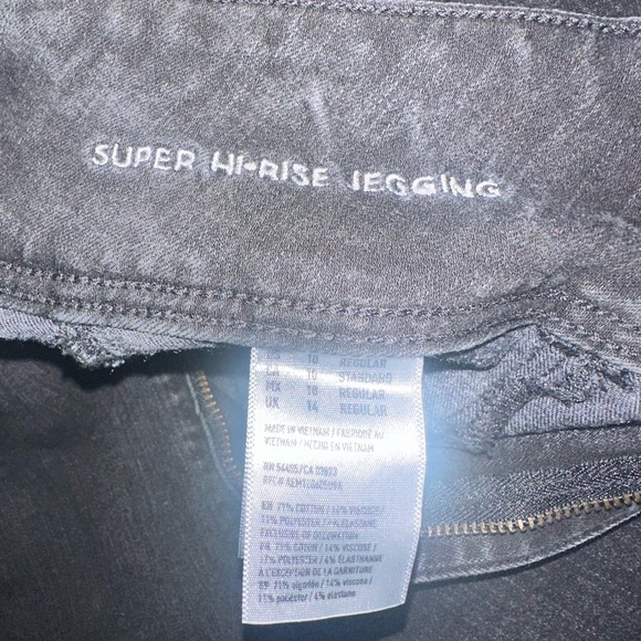 American Eagle Jeans - Picture 4 of 4